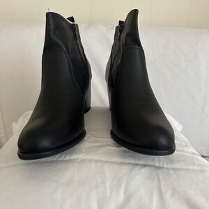 White Mountain Grace Booties black brand new in original package